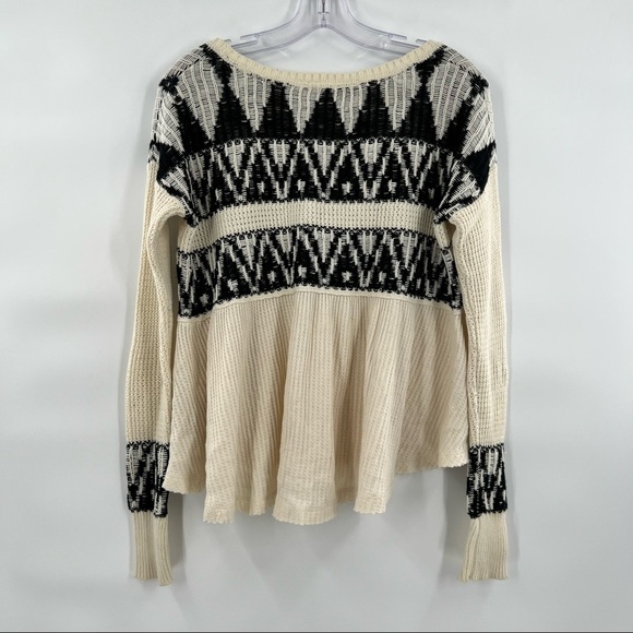 Free People white black flare hem sweater size XS - Picture 6 of 10